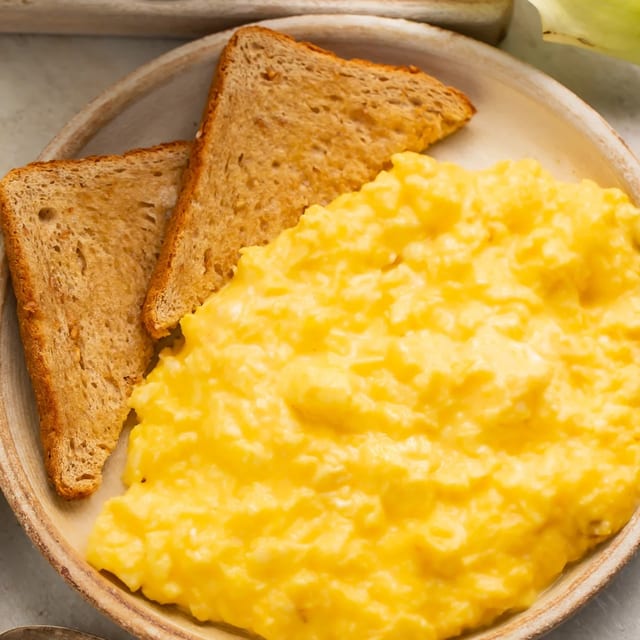 Eggs Scramble and Toast.